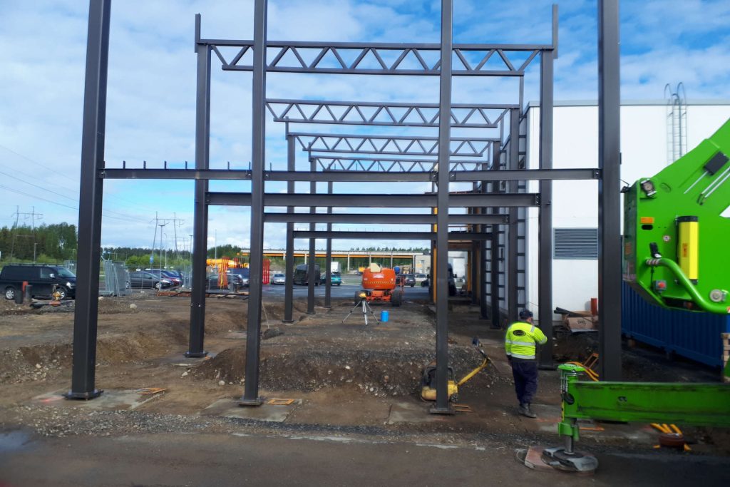 Konepalvelu Kuivalainen East MX halli