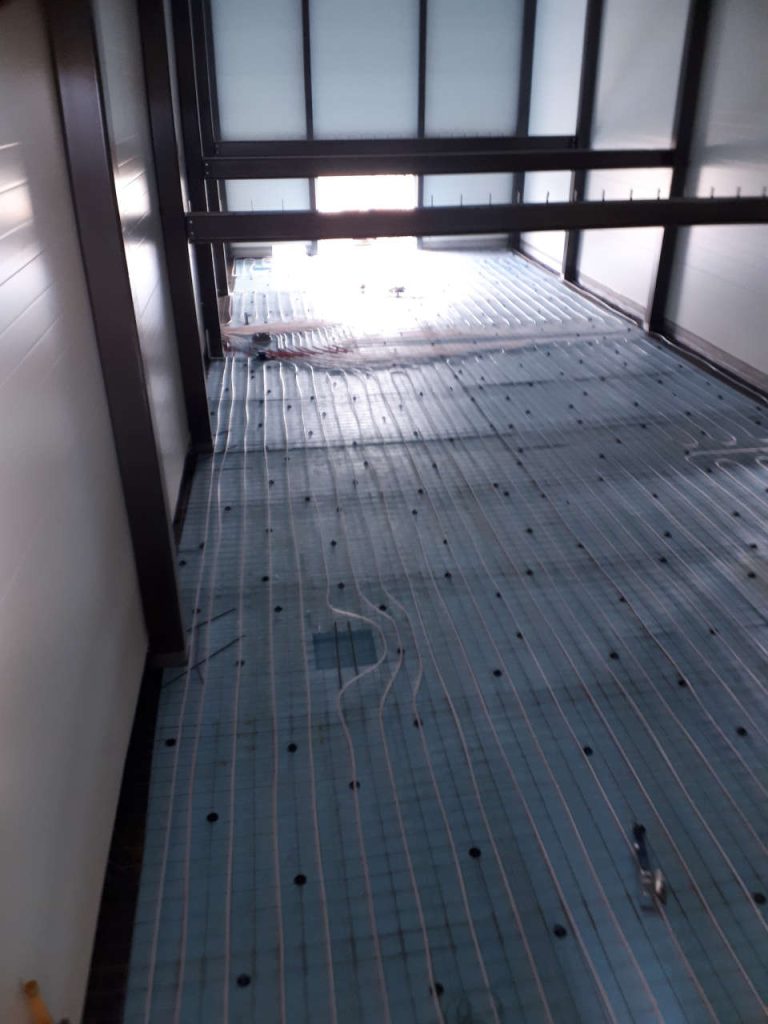 Konepalvelu Kuivalainen East MX halli