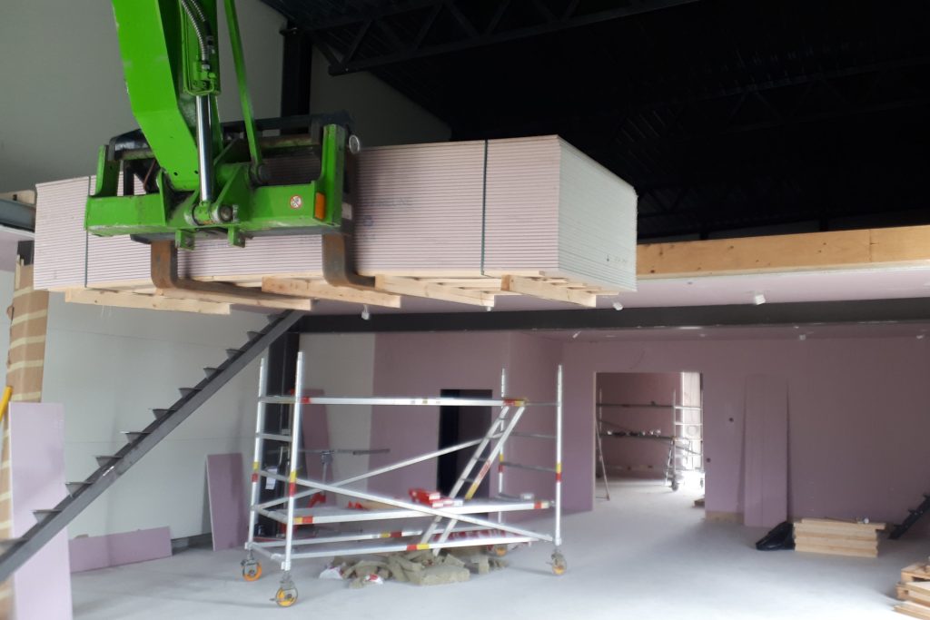 Konepalvelu Kuivalainen East MX halli