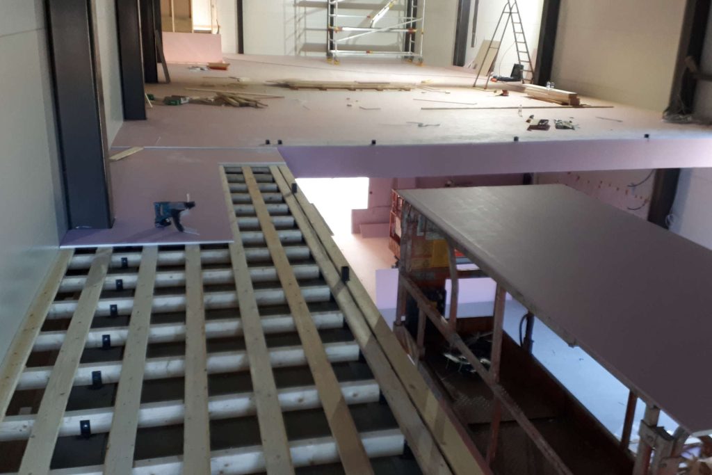 Konepalvelu Kuivalainen East MX halli