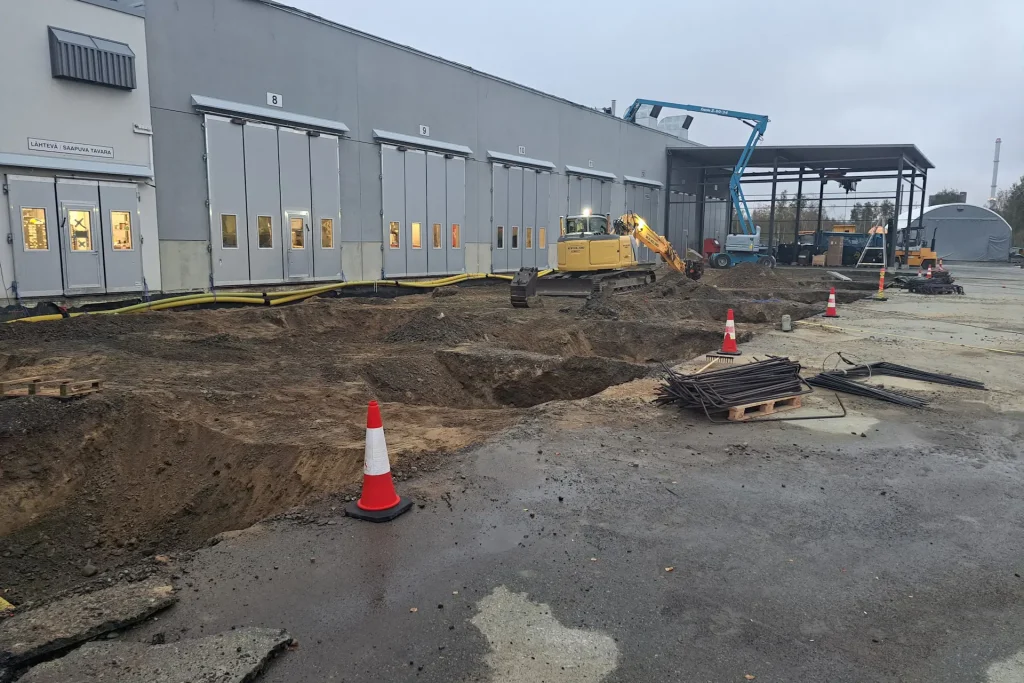 Konepalvelu Kuivalainen Oy. Hallin laajennus 1200m² /öljymonttu. Syksy 2023- kevät 2024